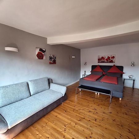 Moselperle- Urlaub Im Historischen Fachwerkhaeuschen Apartman Bullay Kültér fotó